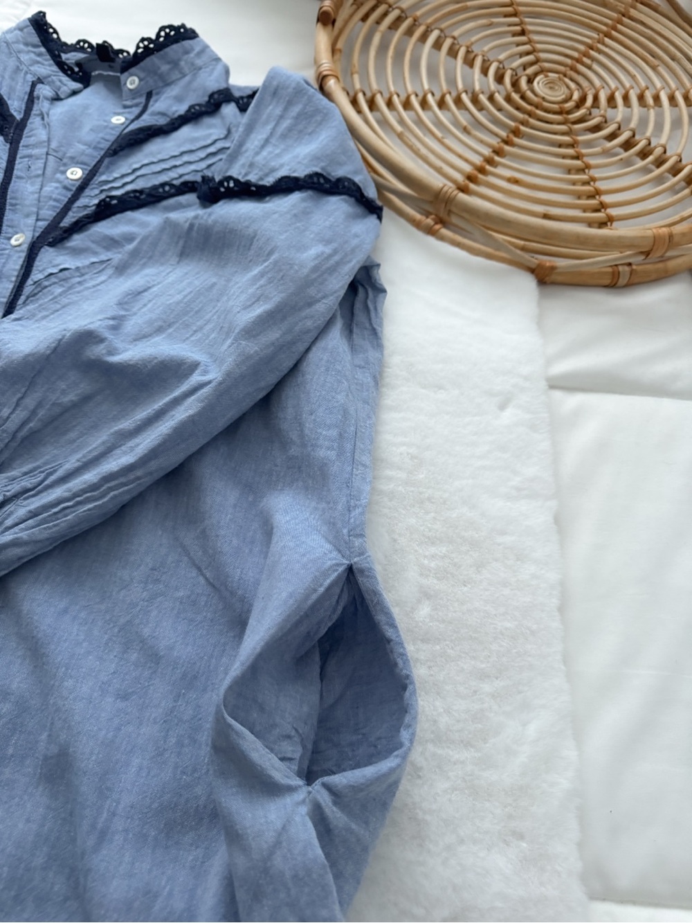 Pomander Place Jolene Chambray Midi Dress Tuckernuck Blue Lace Linen - Picture 8 of 11